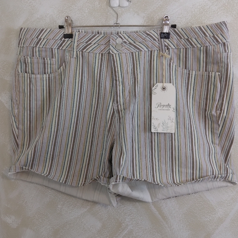 Royalty for me by YMI Women's Striped Roll Cuff Hem Shorts 16W